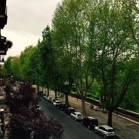 Tiberhaus アパート ローマ